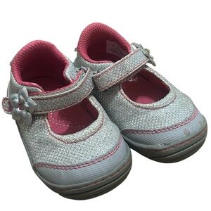 Toddler girl gray sparkly striderite shoes size 3